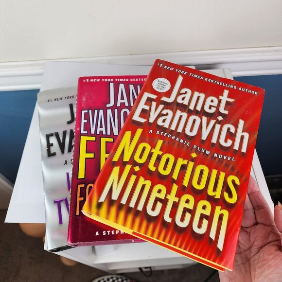 Janet Evanovich Stephanie Plum Novel Lot of Hardcover Three Books With Jackets - Picture 2 of 5